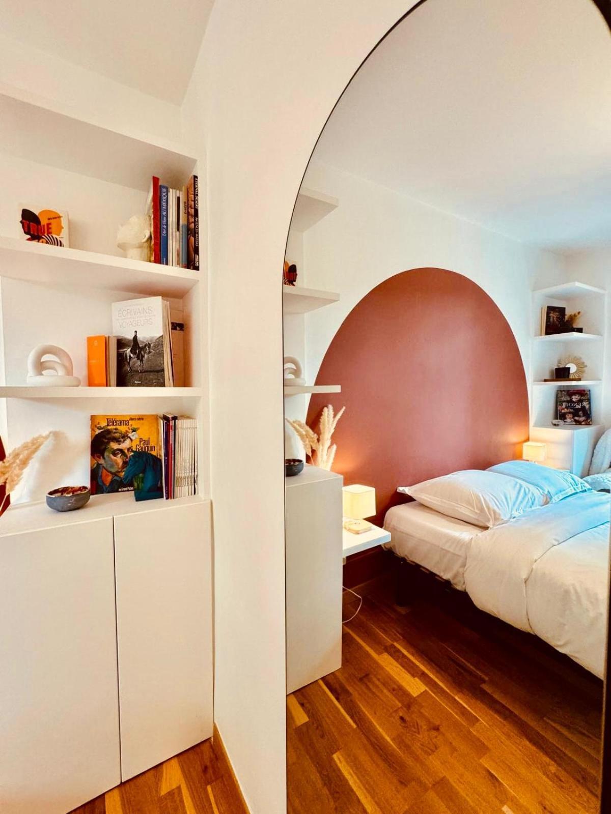 Charmant Appartement Au Coeur De Montmartre! París Exterior foto